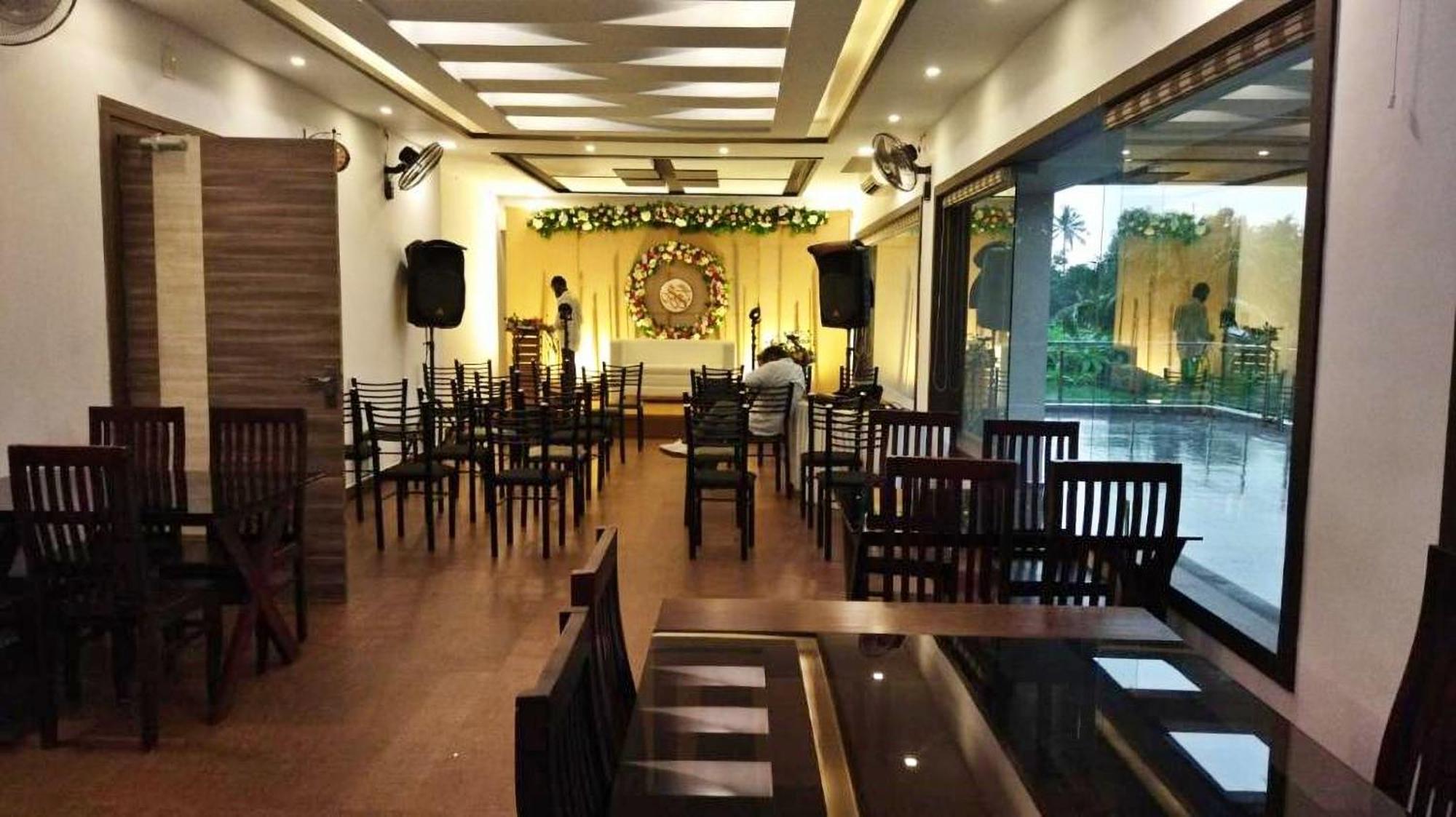 Nadhiyoram River Retreat Kochi Ngoại thất bức ảnh
