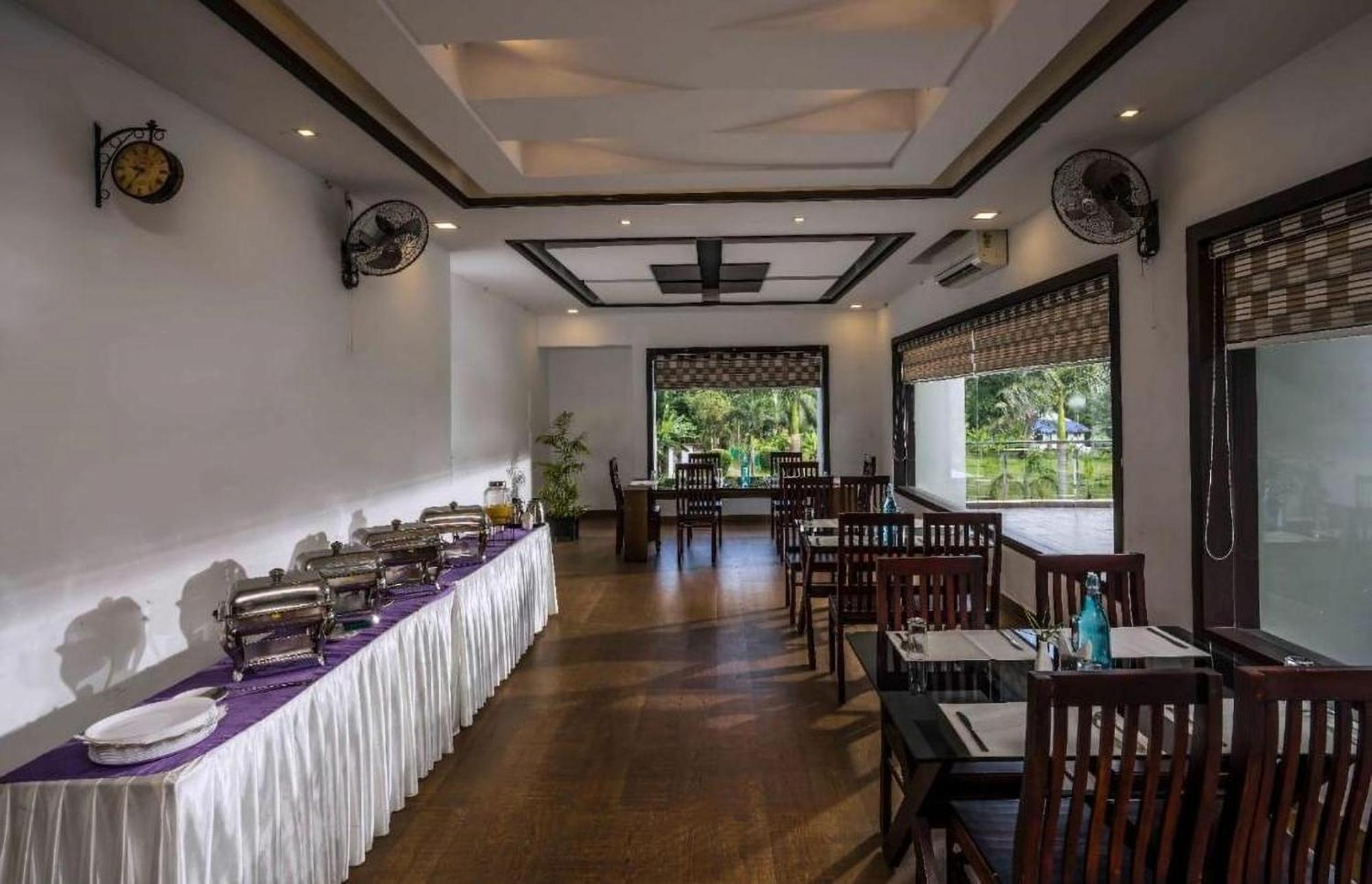 Nadhiyoram River Retreat Kochi Ngoại thất bức ảnh