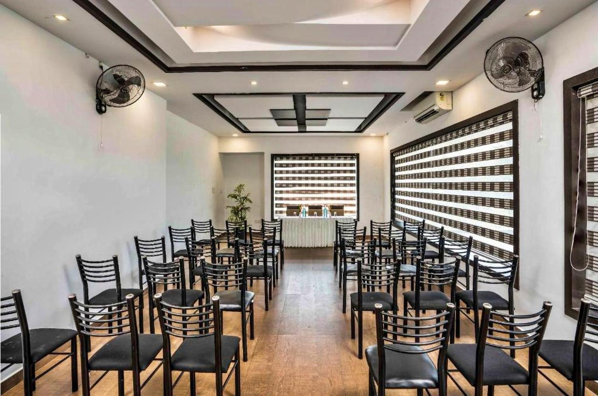 Nadhiyoram River Retreat Kochi Ngoại thất bức ảnh