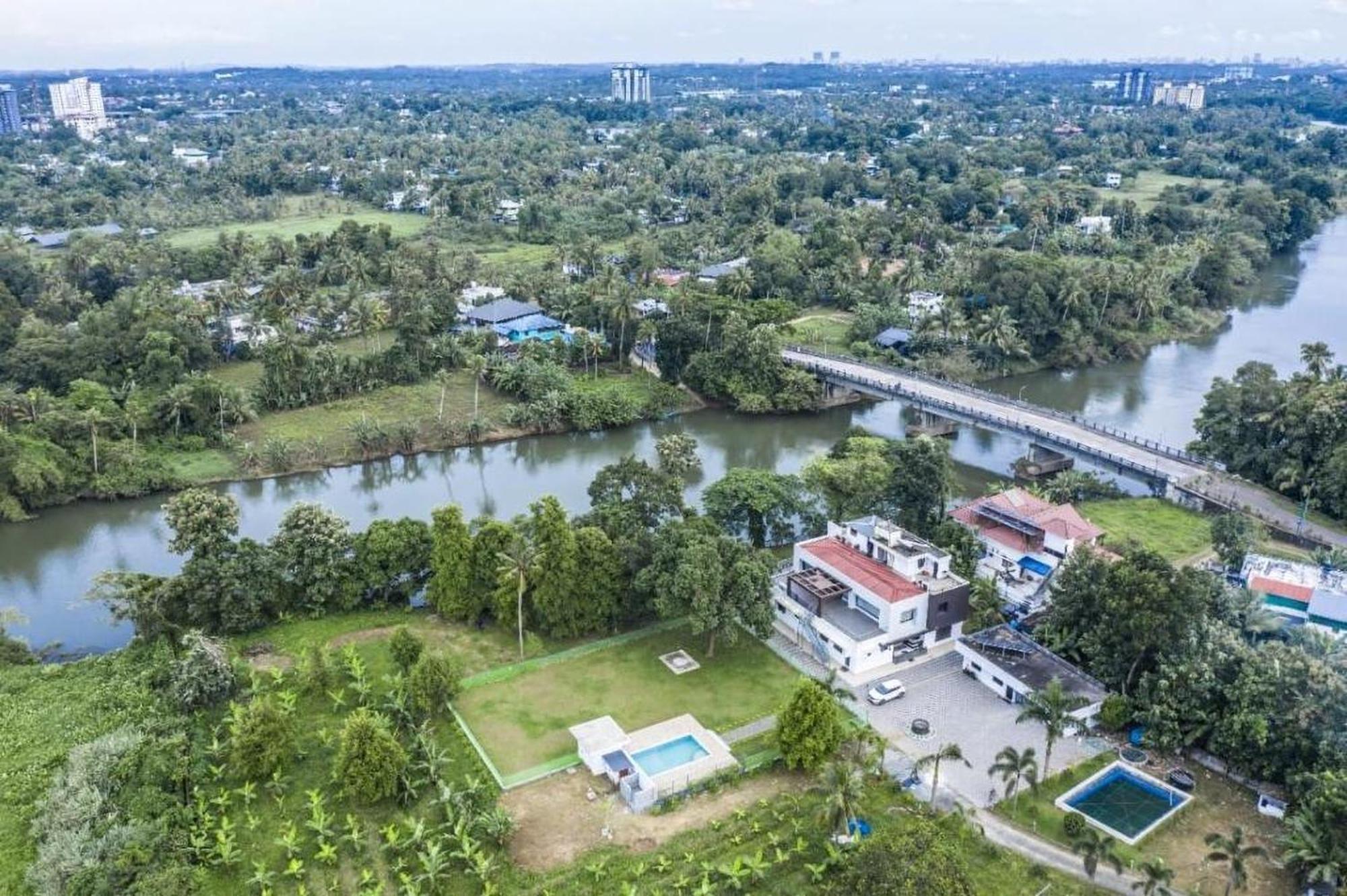 Nadhiyoram River Retreat Kochi Ngoại thất bức ảnh